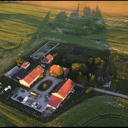 Вилла Folwark Malinowy Chrusniak Bisztynek Экстерьер фото